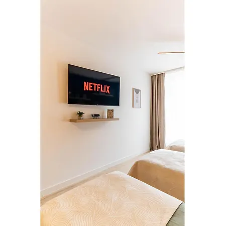 Be Serviced Aparthotel 3*