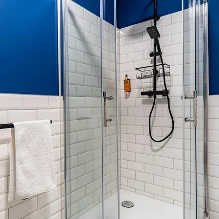 Be Serviced Aparthotel 3*