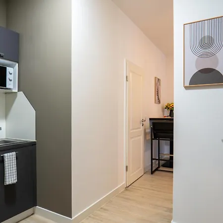 Be Serviced Hotel apartamentowy