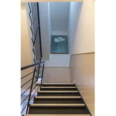Be Serviced 3*